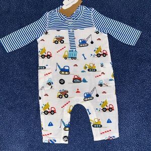 ANGEL DEAR BABY BOYS SIZE 0-3 MONTHS CONSTRUCTION PRINT ONE PIECE ROMPER